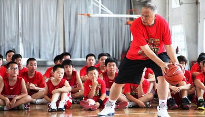 如何结合视频分析进行篮球模拟训练_1