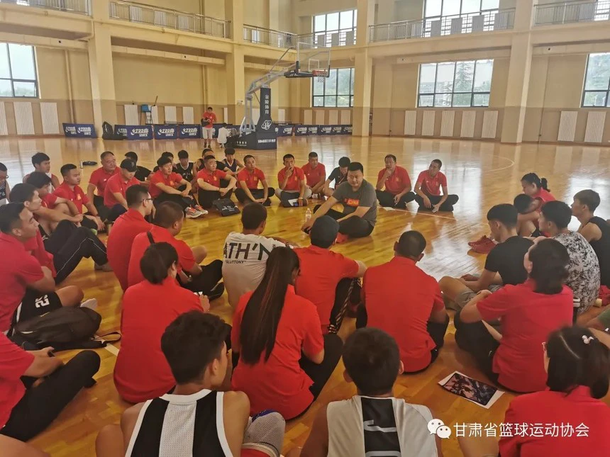 成年人是否可以通过篮球训练改善身高_1